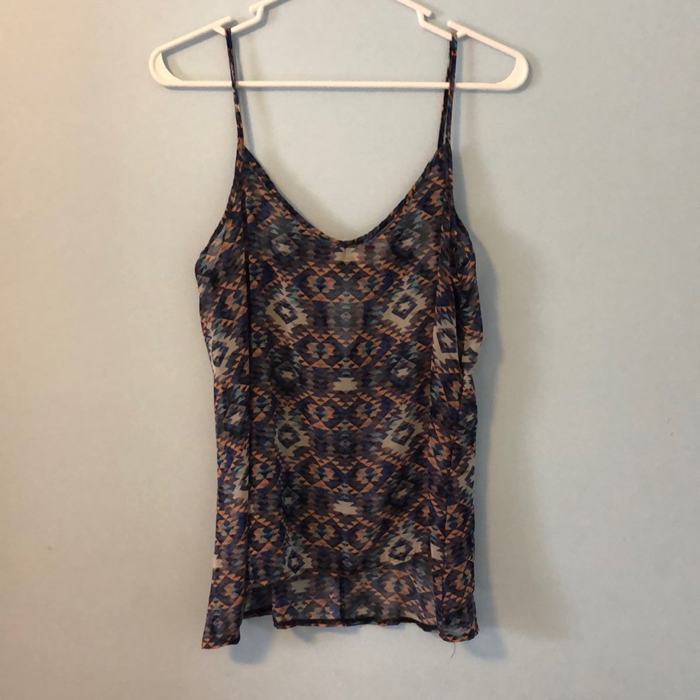 Geometric tank
